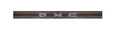 TAILGATE CENTER PANEL MOLDING WITH GMC LETTERS