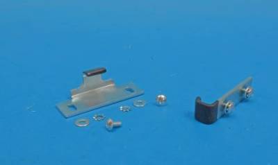 DOOR WINDOW STOP SET - LOWER