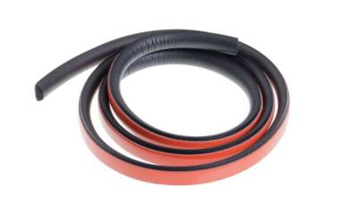 UPPER TAIL GATE AUXILIARY SEAL